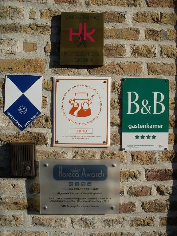 B&B Auberge De Klasse Veurne Kültér fotó